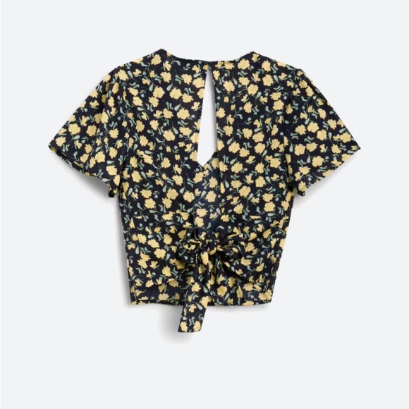 LUSH BRIE TIE BACK CROP BLOUSE - Picture 2 of 5